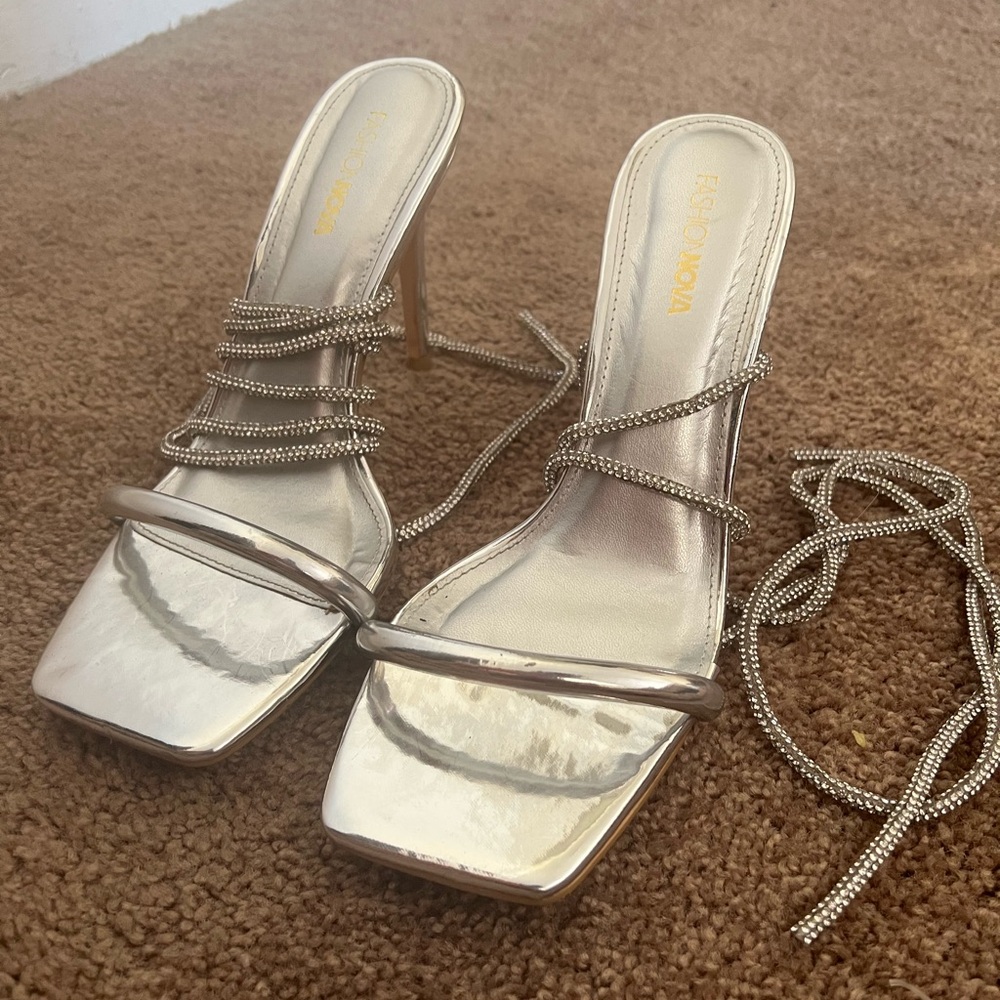 Fashion Novasilver rhinestone wrap, stilettos